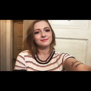 Meet your Posher, Brittney